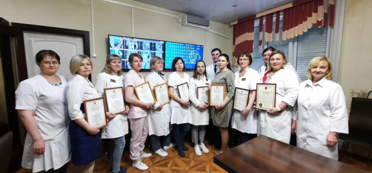 В седьмой поликлинике состоялось традиционное награждение медицинских сестёр в канун их профессионального праздника – Дня медицинской сестры.